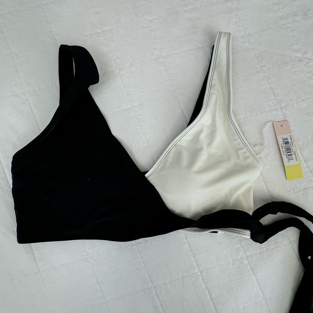 Summersalt wrap bikini top. New with tags, matching bottoms listed for sale too